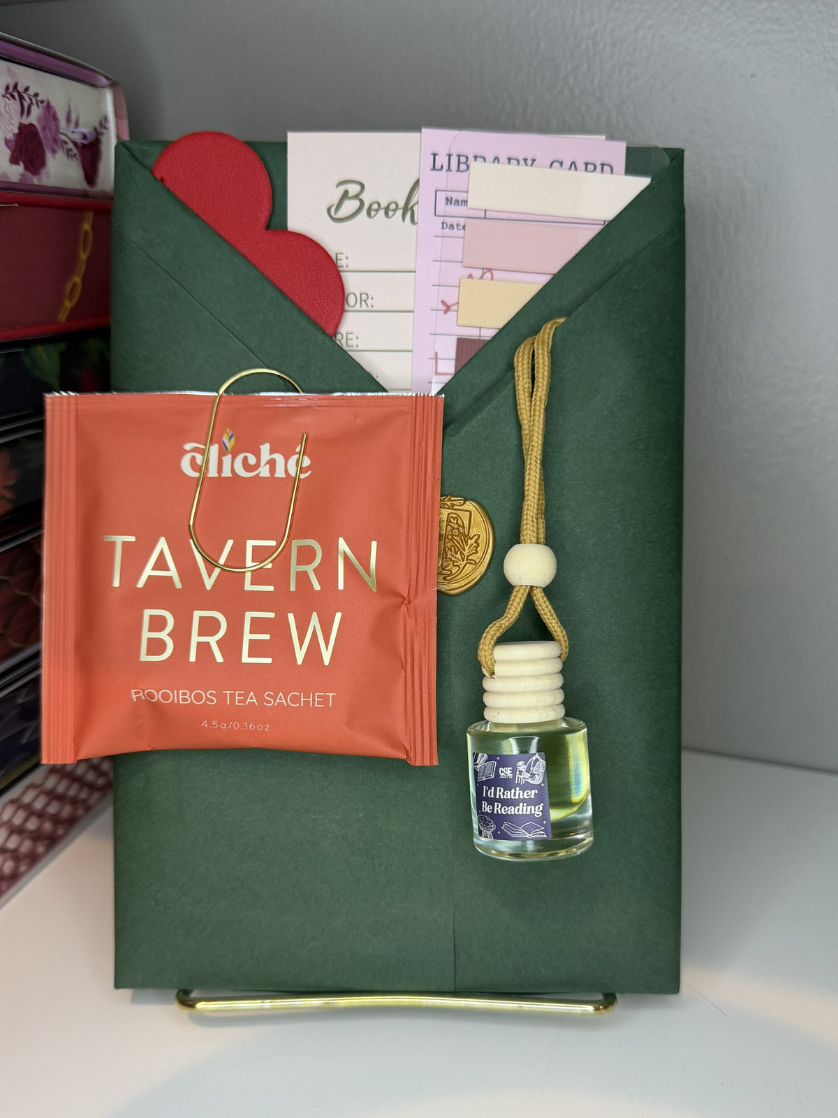 Blind Date with a Book - Deluxe
